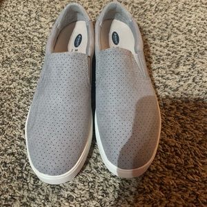 Dr scholl’s gray slip on’s